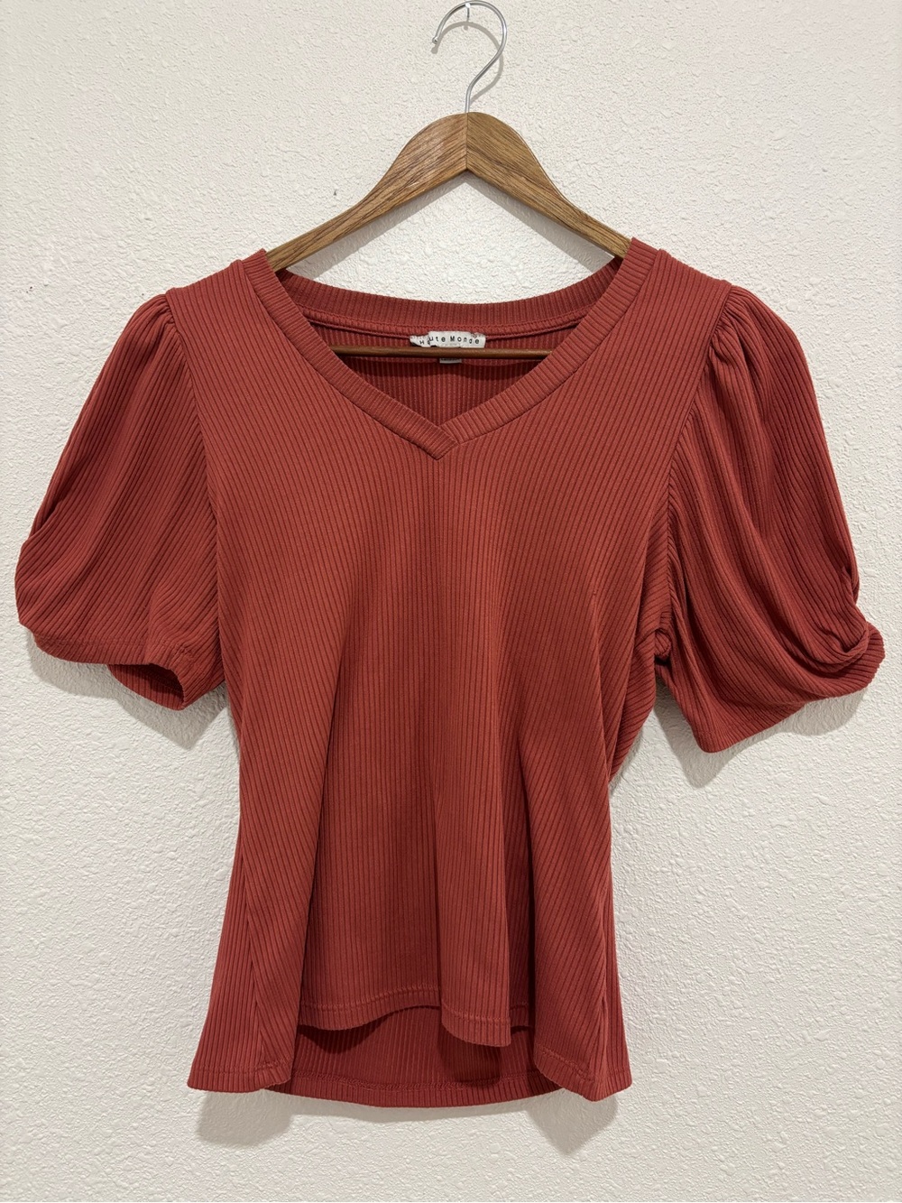 Pink Rust Puff Sleeve Ribbed V-Neck Women's Top